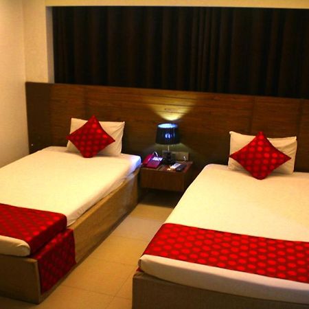 The Alina Hotel & Suites Chittagong Bagian luar foto