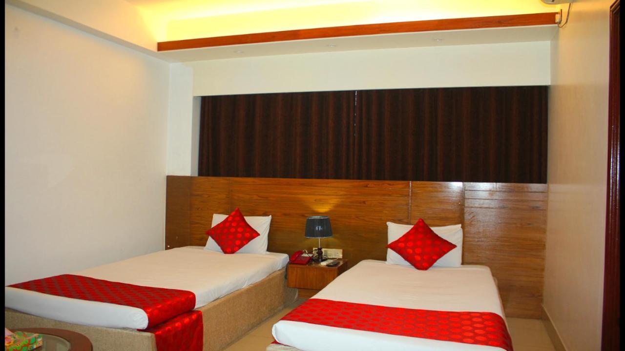 The Alina Hotel & Suites Chittagong Bagian luar foto