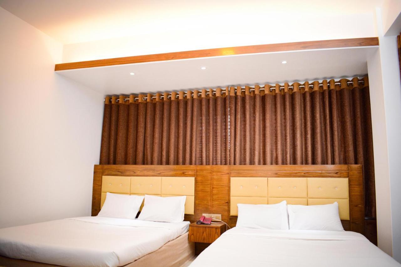 The Alina Hotel & Suites Chittagong Bagian luar foto